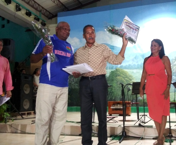 Premio prov de Periodismo por obra de la vida Gtmo 2