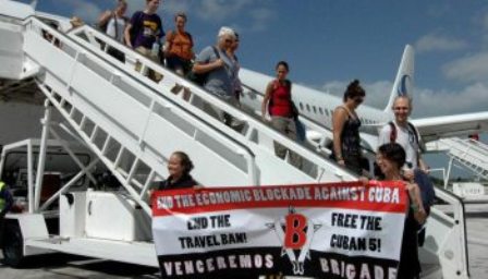 jovenes-brigada-venceremos