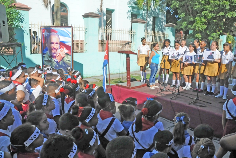 matutino homenaje fidel3