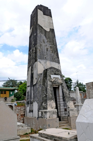 monumento funerario salcines