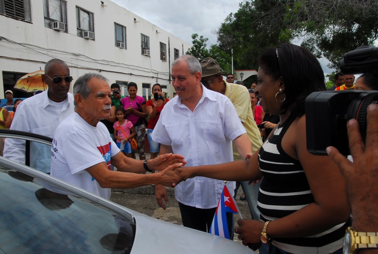 oscar lopez caimanera