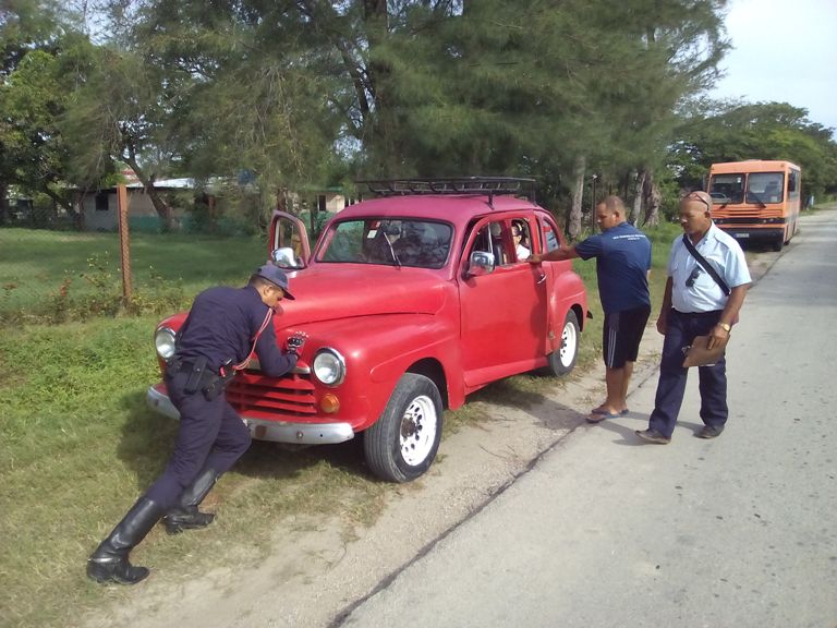 transito verifican vehiculo