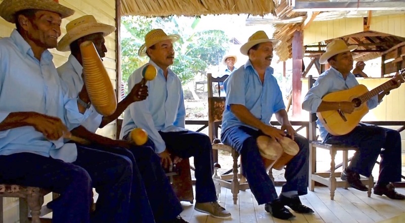 8. Instruments Nengon Kiriba El Guirito Baracoa Cuba