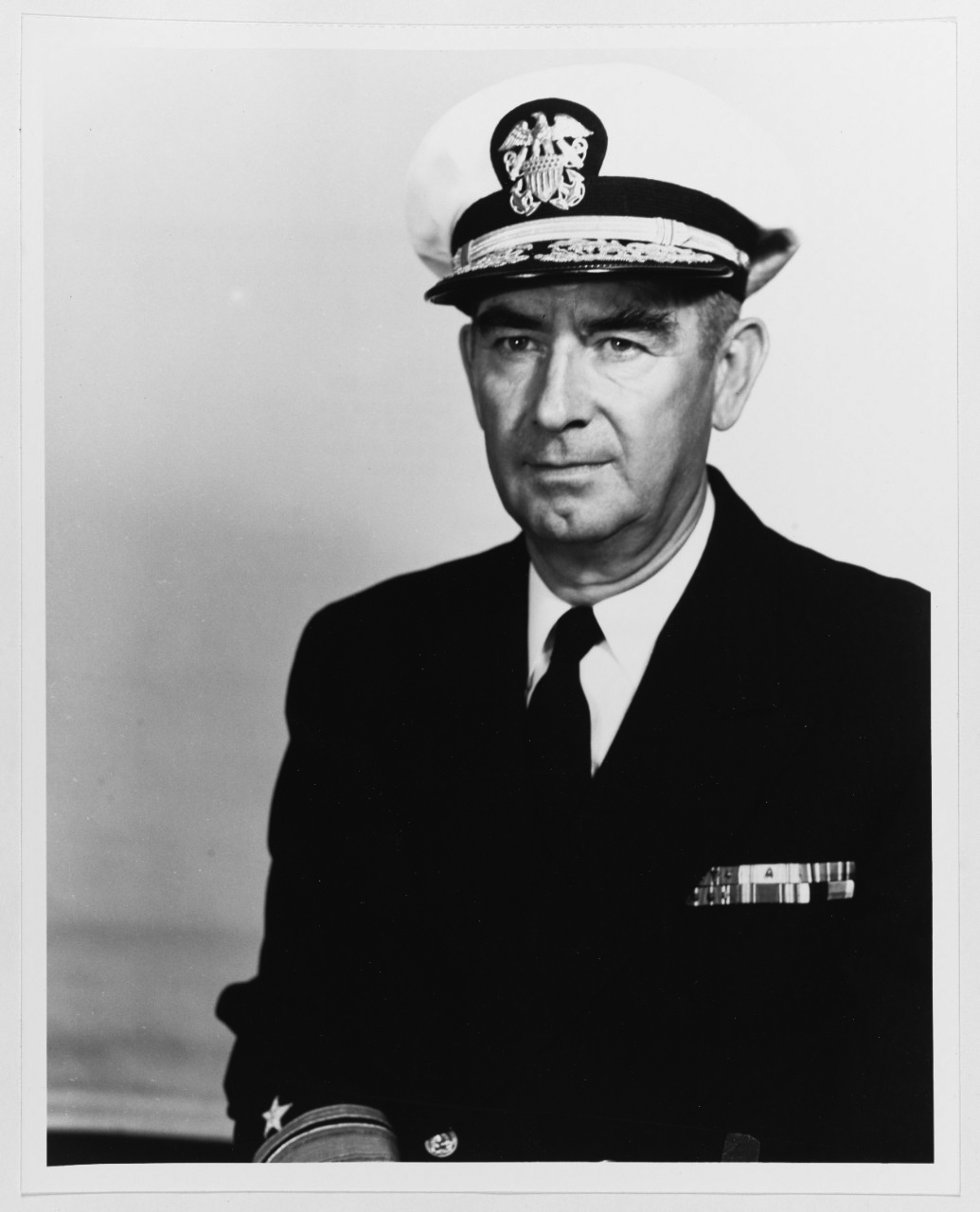 Almirante Robert Ellis1