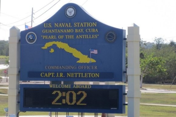 Base Naval 580x386