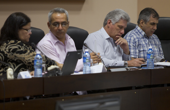 comisiones-parlamento-cubano-4