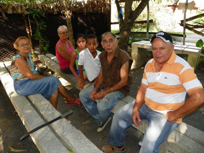 stgo-gran familia formada solidariamente