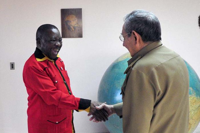 1recibe raul al primer secretario del pc de Sudafrica