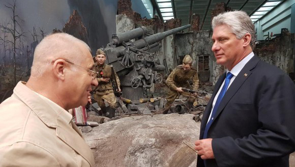 Díaz-Canel-Museo-de-la-Gran-Guerra-Patria