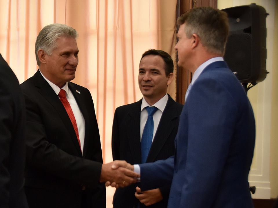 Miguel Díaz Canel se reúne con congresistas de Estados Unidos 3