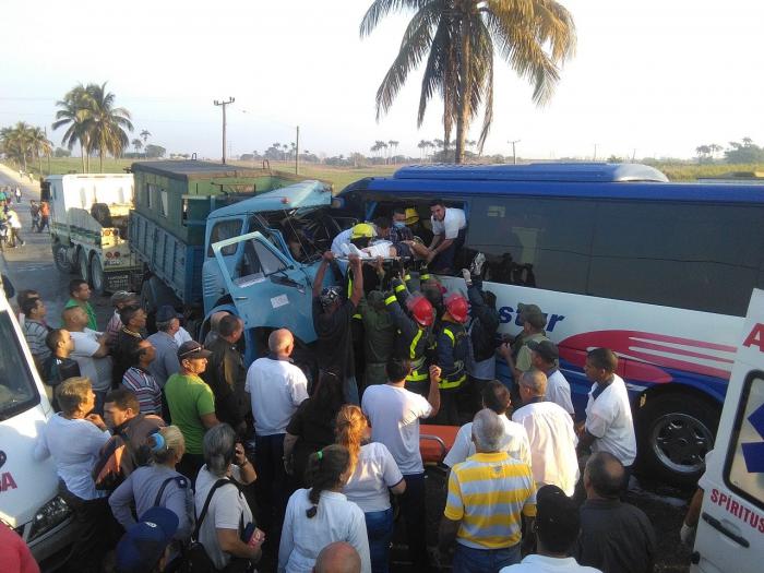 accidente sancti spiritus transtur camion