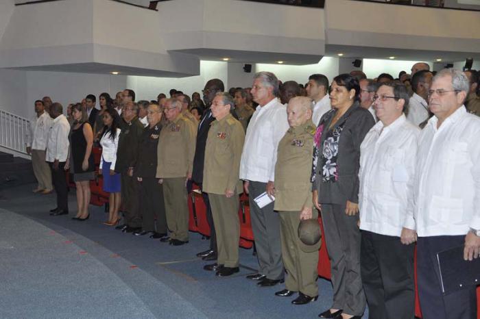 acto angola raul