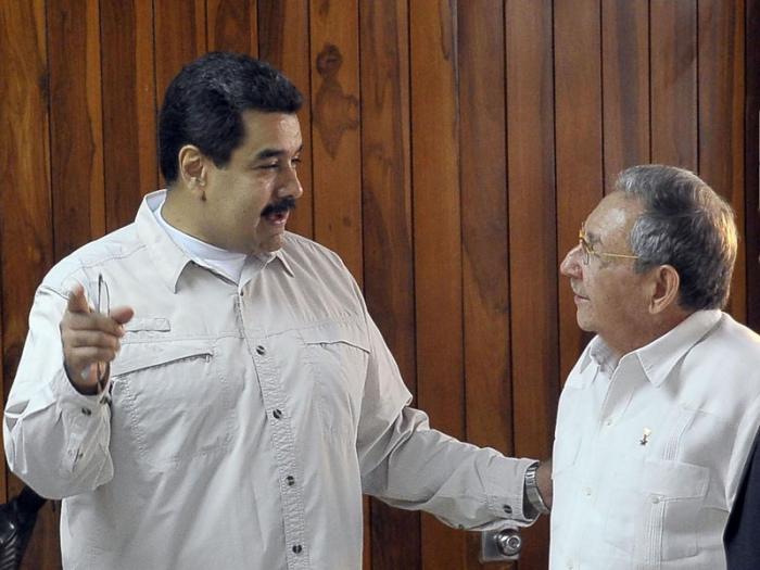 ase reunen raul y maduro 2015 10