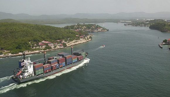 bahia de santiago de cuba 580x330