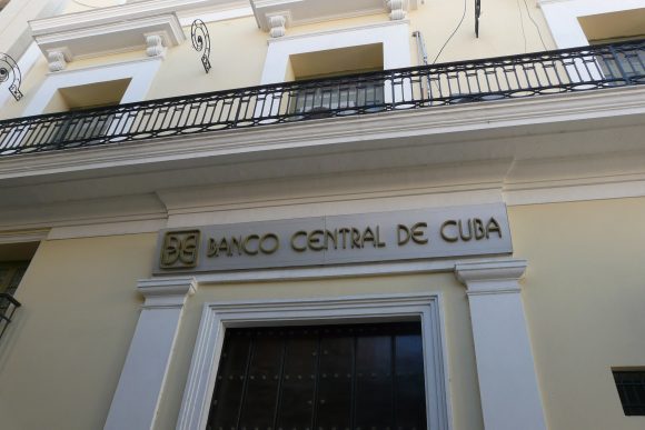 banco-central-de-cuba-580x387