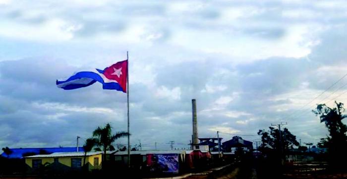 bandera cubana ondea