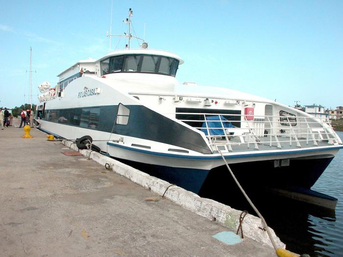 barco transportacion maritima