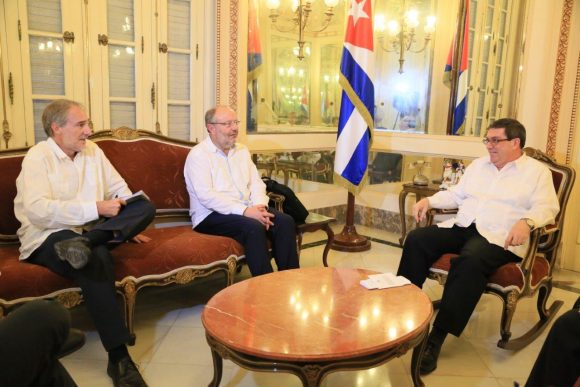 bruno y secretario de Estado español 580x387