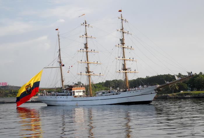 buque ecuatoriano