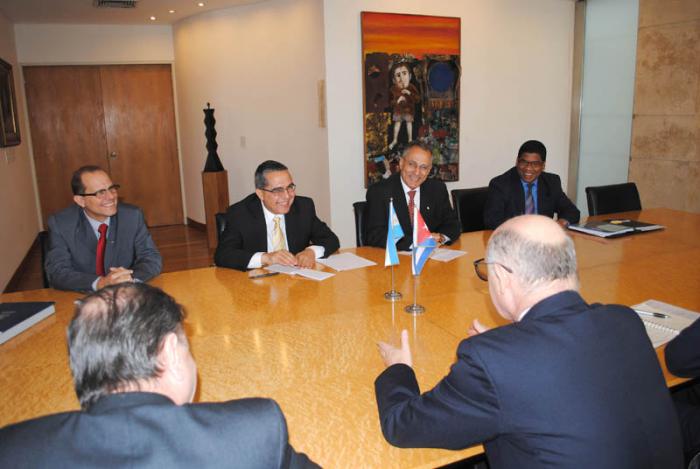 canciller argentino viceministro cuba