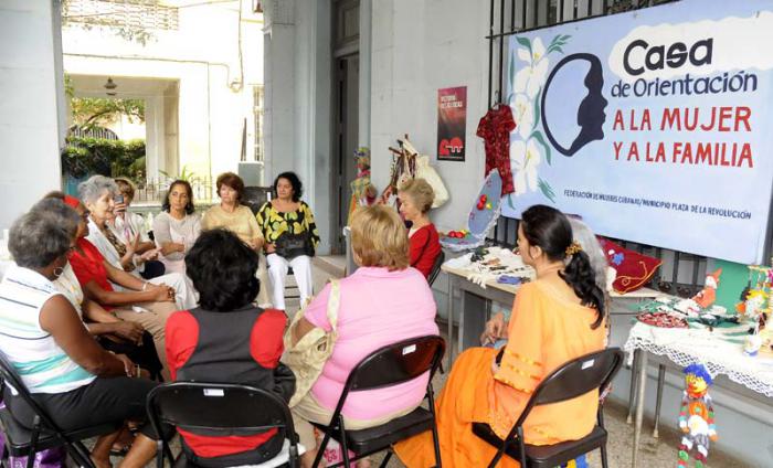 casa orientacion mujer