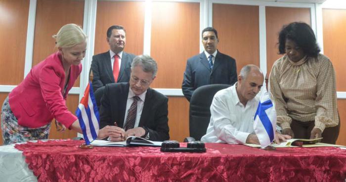cuba finlandia servicios aereos