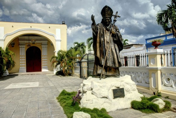 estatua juan pabloII
