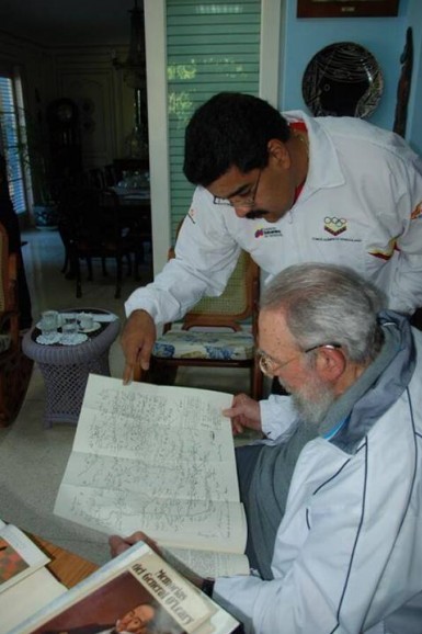 fidel-y-maduro-e1387666313258