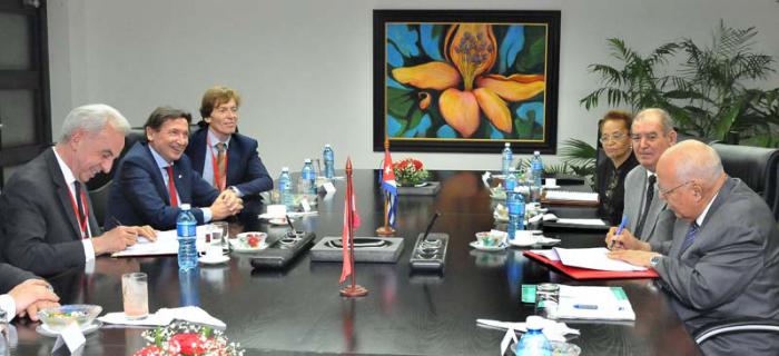 firman acuerdo cuba austria