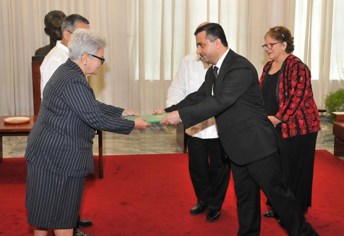 gladys bejerano embajadores cartas