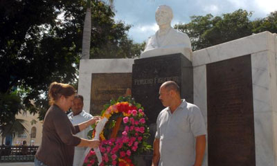 homenaje-perucho
