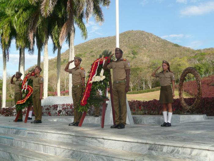 homenaje segundo frente