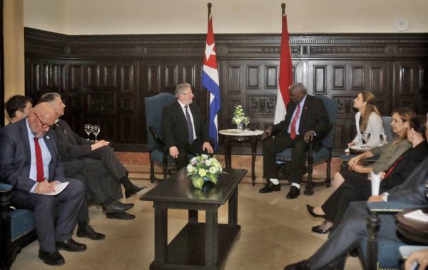 lazo1 presidente asamblea luxemburgo