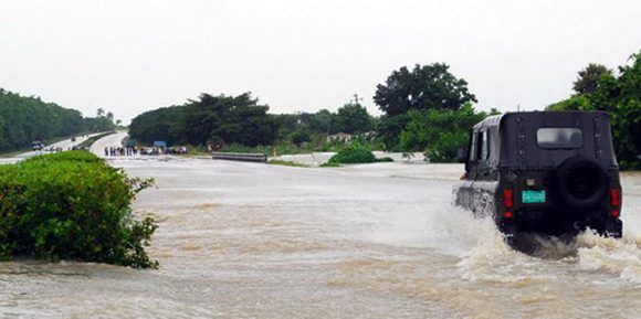 lluvias autopista nacional 580x289