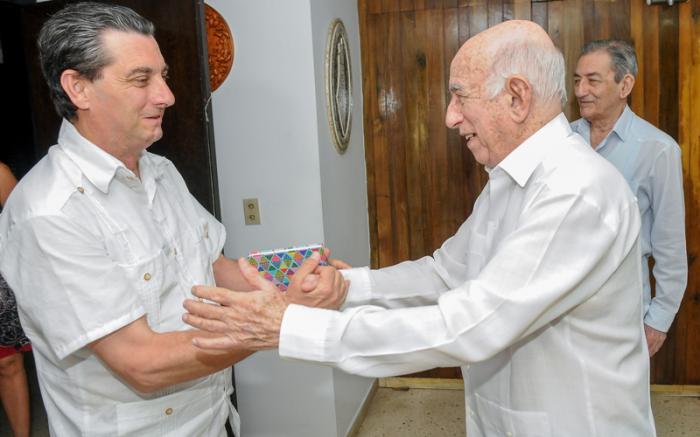 machado delegacion partido españa