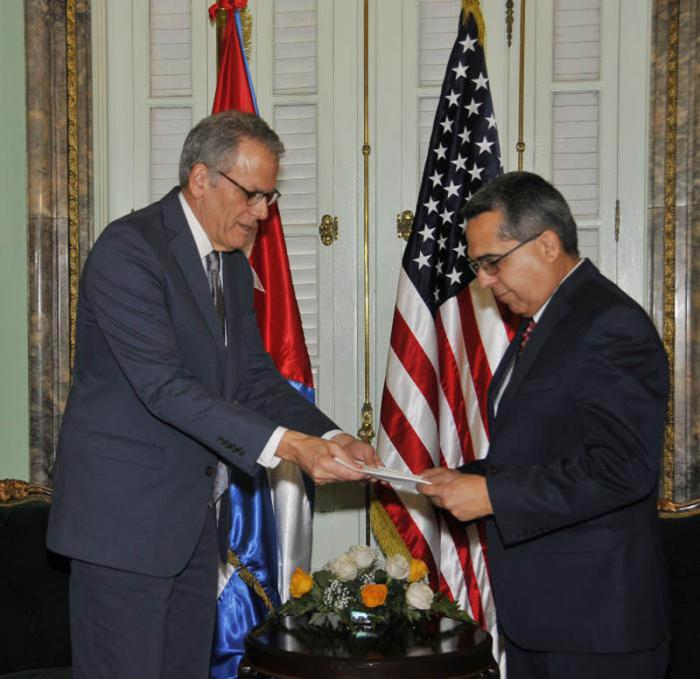marcelinoi medina jefe seccion eeuu
