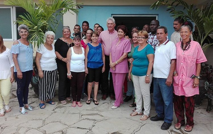 miguel diaz canel palacio pioneros