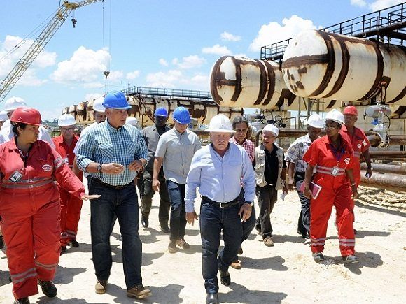 miguel diaz canel refineria ñico lopez 1 580x435