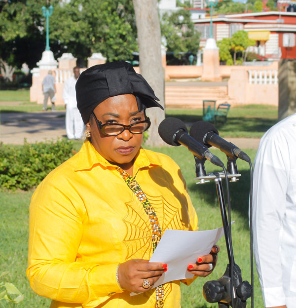 ministra ghana homenaje proceres2
