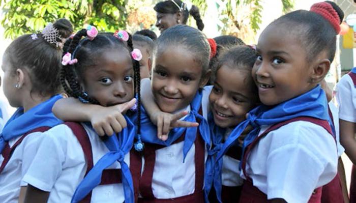 niñas escuela