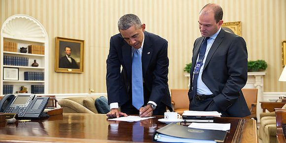 obama-y-rhodes