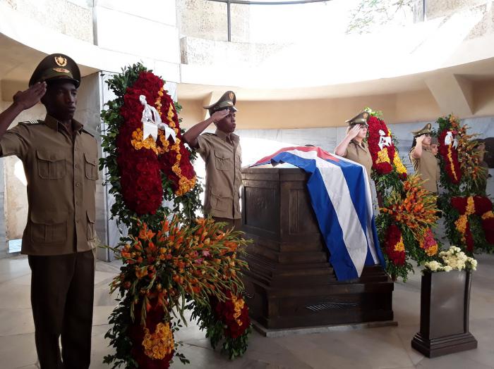 ofrendas florales heroes