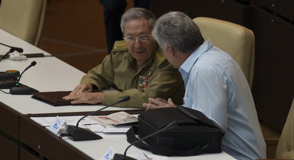 raul-castro-asamblea-nacional-1-580x317