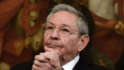 raul castro manos
