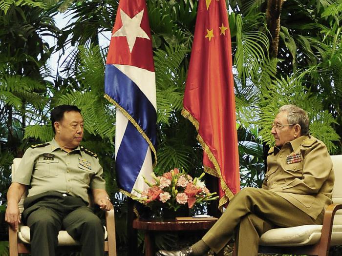 raul dirigente militar china