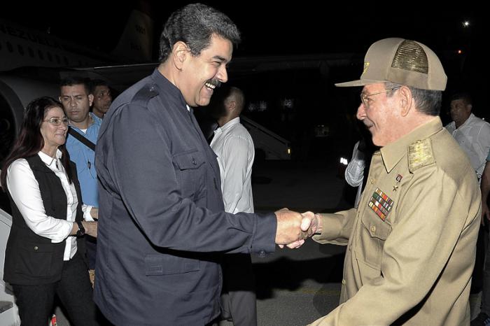 raul maduro recibio aeropuerto