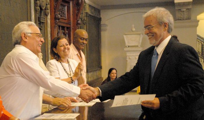reconoce profesores