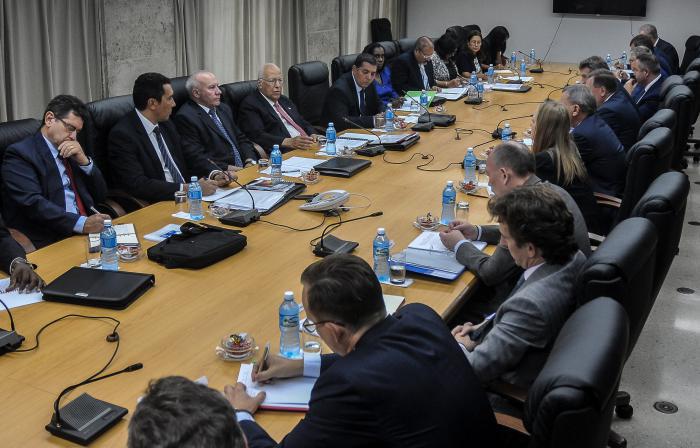 reunion cuda rusia