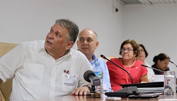salud deportes parlamento2019 580x330