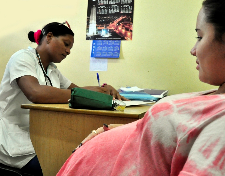atencion embarazada medicos